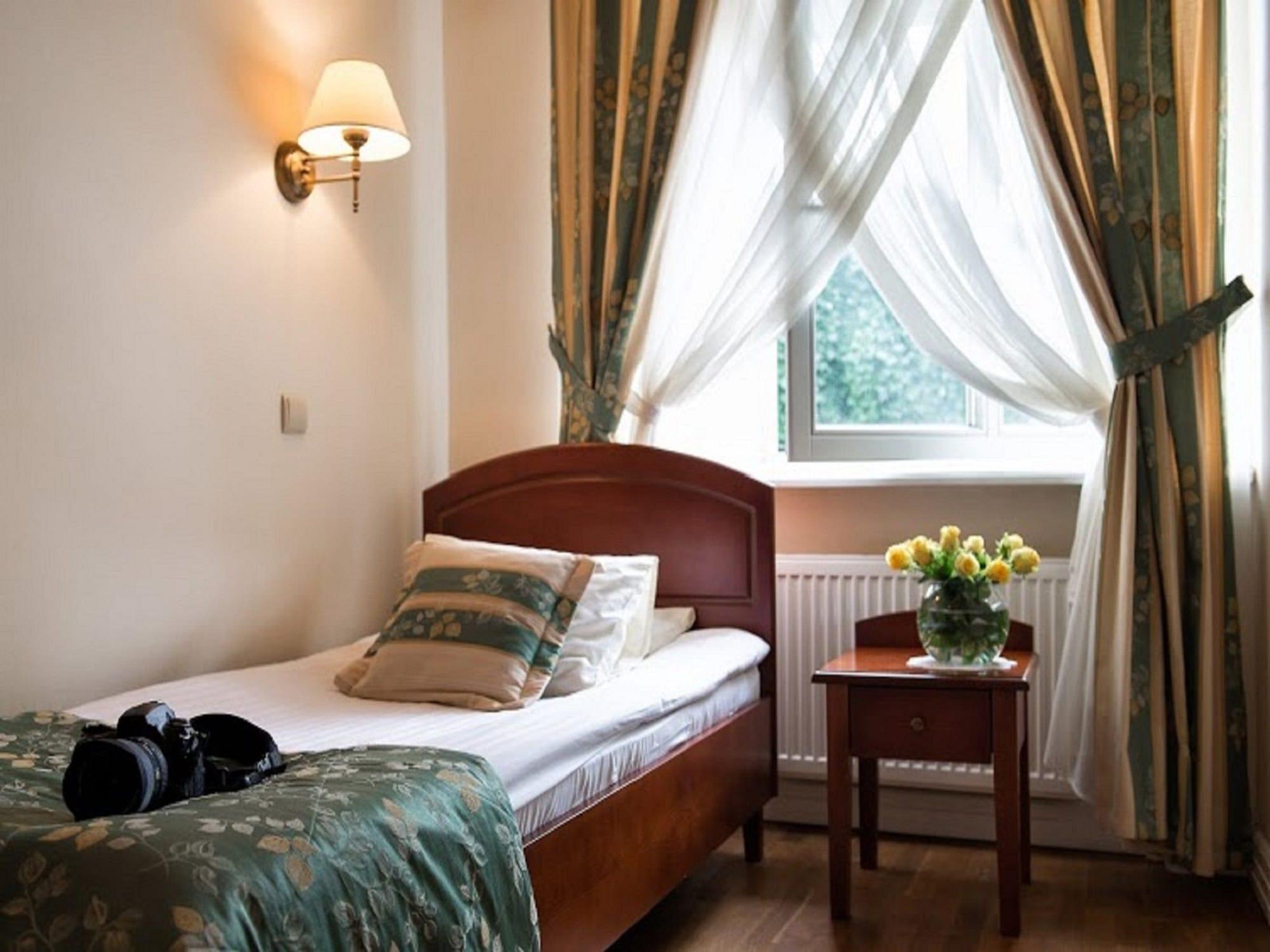 Aparthotel Karmel Krakow Ngoại thất bức ảnh