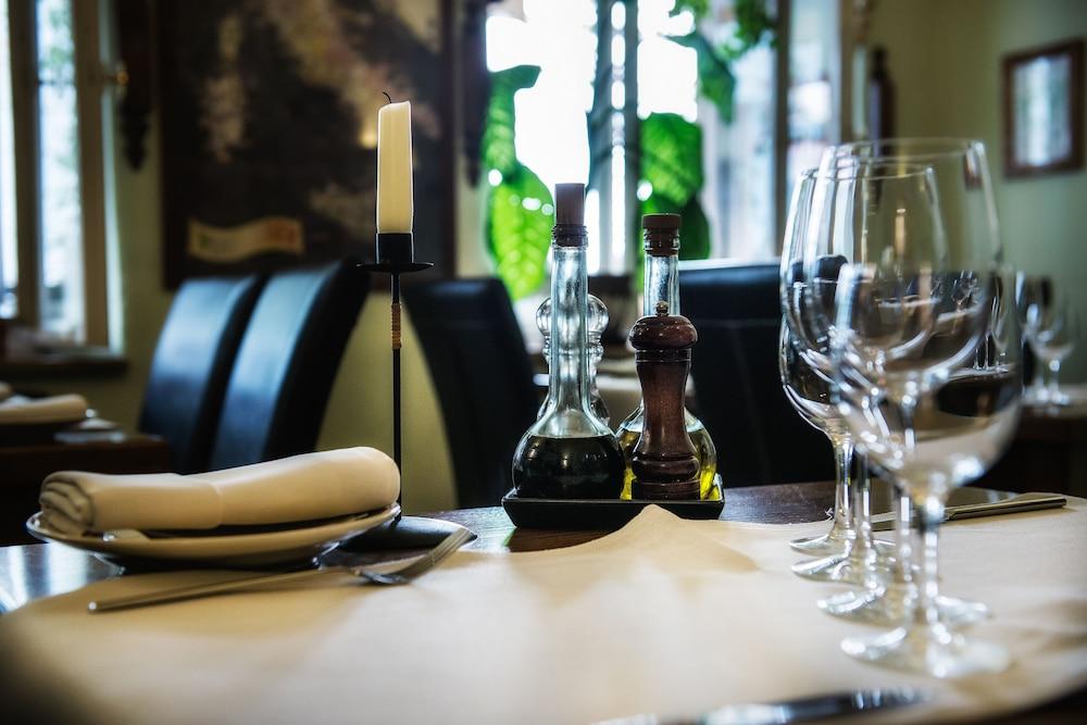 Aparthotel Karmel Krakow Ngoại thất bức ảnh