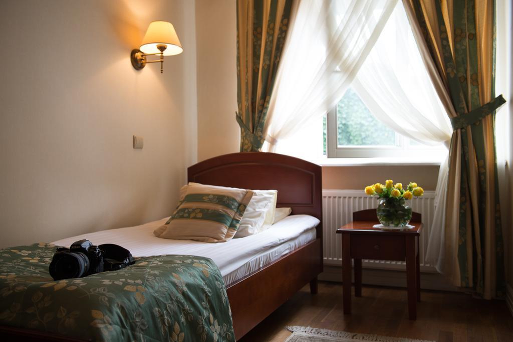 Aparthotel Karmel Krakow Ngoại thất bức ảnh